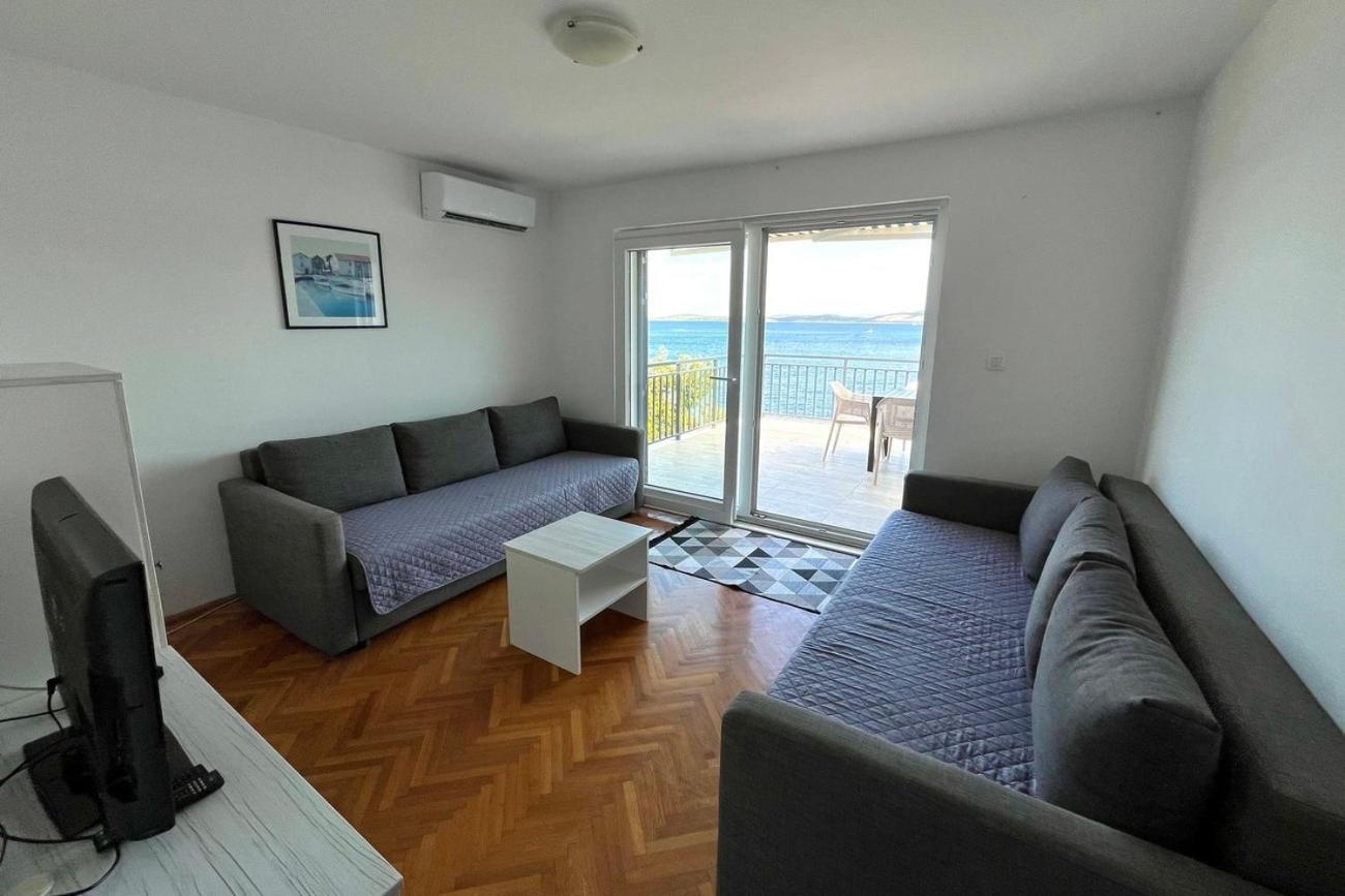 Apartments By The Sea Maslinica, Solta - 774 Grohote 외부 사진